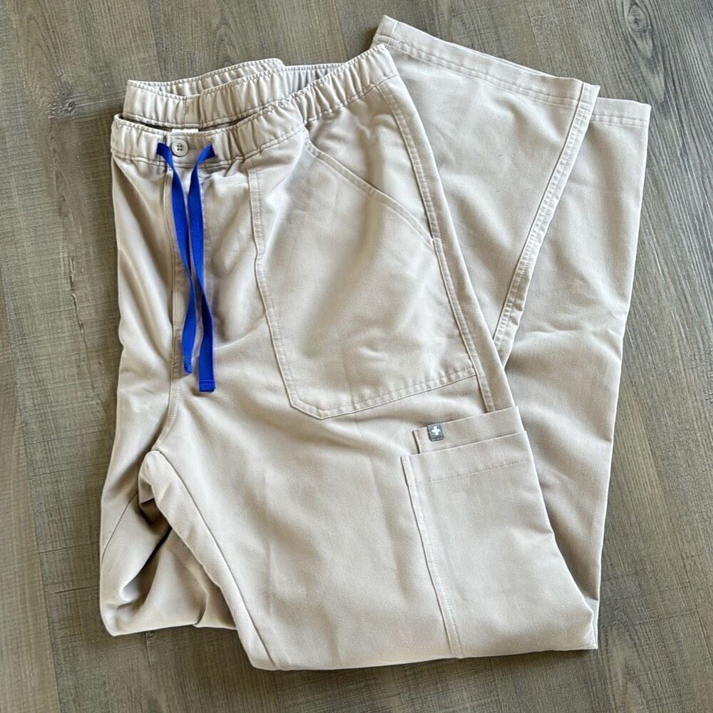 FIGS Tan / Beige Scrub Cairo Cargo Pants, Men’s XL